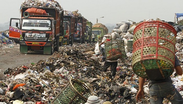 Mengapa semua masyarakat bertanggung jawab atas masalah sampah