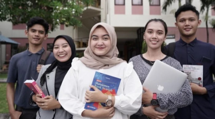 Universitas swasta di surabaya murah