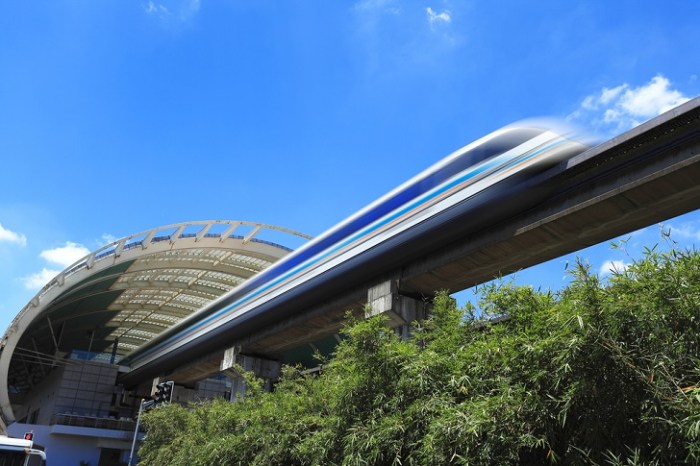 Mengapa pada saat melaju kereta maglev tidak menimbulkan suara berisik