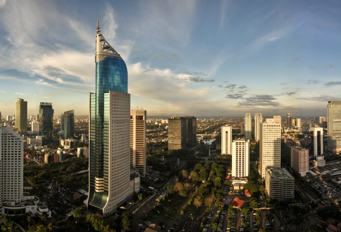 Alasan mengapa butir pertama dalam piagam jakarta diubah adalah