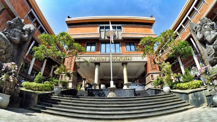 Universitas yang bisa kuliah sambil kerja di bali