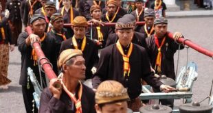 Guru gatrane tembang gambuh ana