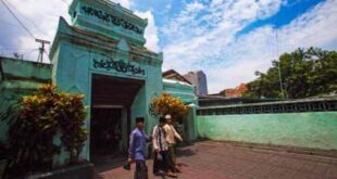 Sunan ampel mendirikan pondok pesantren di