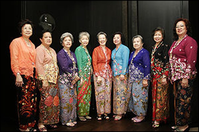 Malay clothing baju malaysian kebaya women