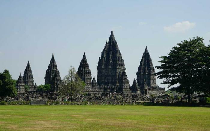 Universitas negeri di yogyakarta yang murah