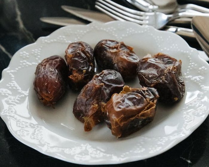 Dates boldsky eat daily two happens what benefit