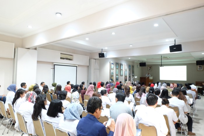 Universitas yang ada jurusan dokter kecantikan