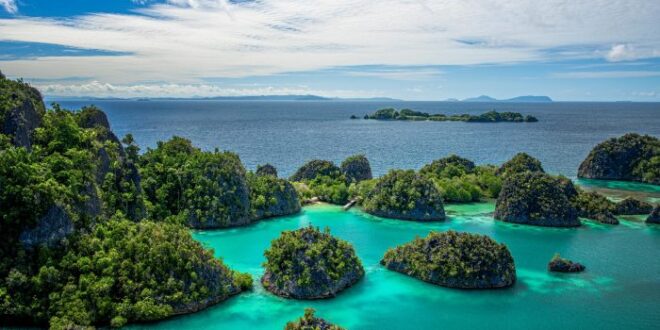 Indonesia disebut sebagai negara kepulauan karena