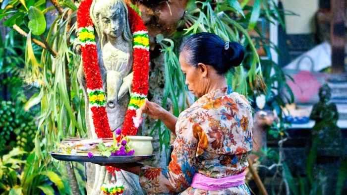 Mengapa kita harus melestarikan budaya indonesia