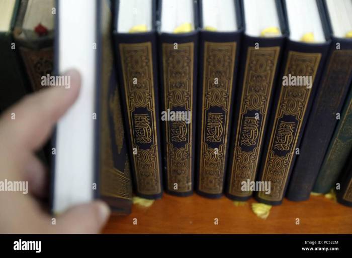 Mengapa al quran disebut kitab yang universal