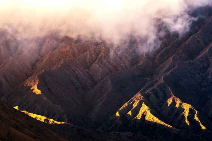 Mengapa tanah disekitar gunung itu subur